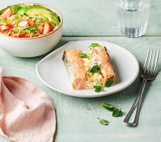 Saumon farcis comme un rôti, Salade estivale de quinoa