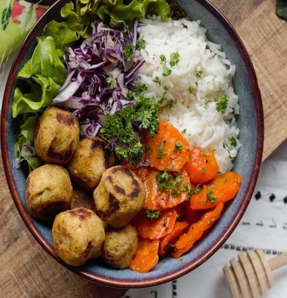 Bowl falafels Findus rondelles de carottes poêlées au cumin