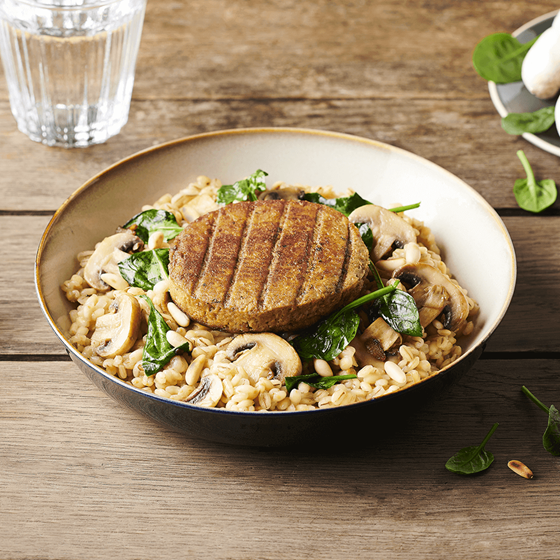 Steak végétal Green Cuisine Findus, orge et champignons