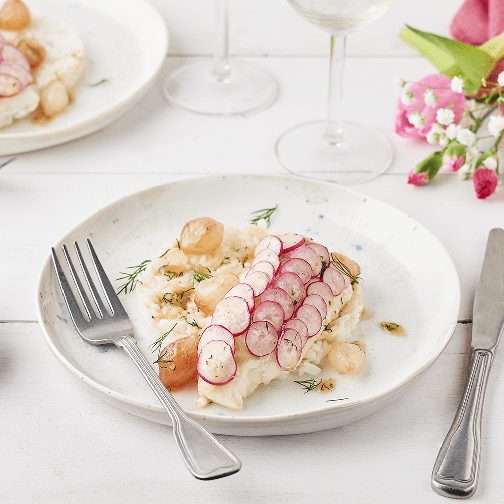 Dos de cabillaud en écailles de radis roses