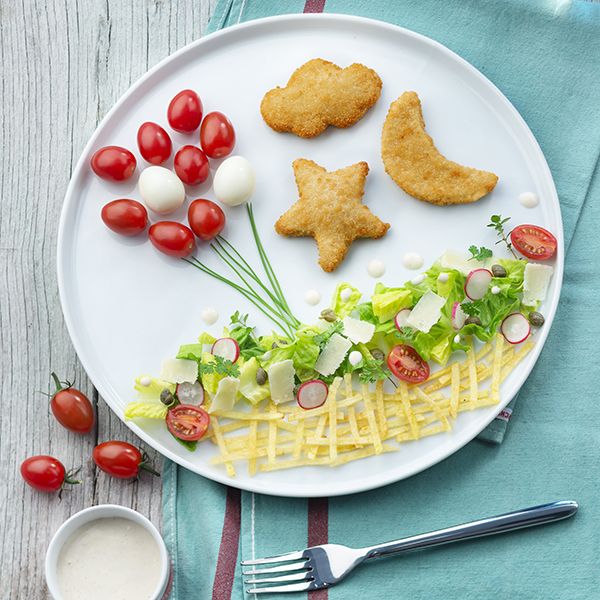 Salade food art aux trésors de poulet